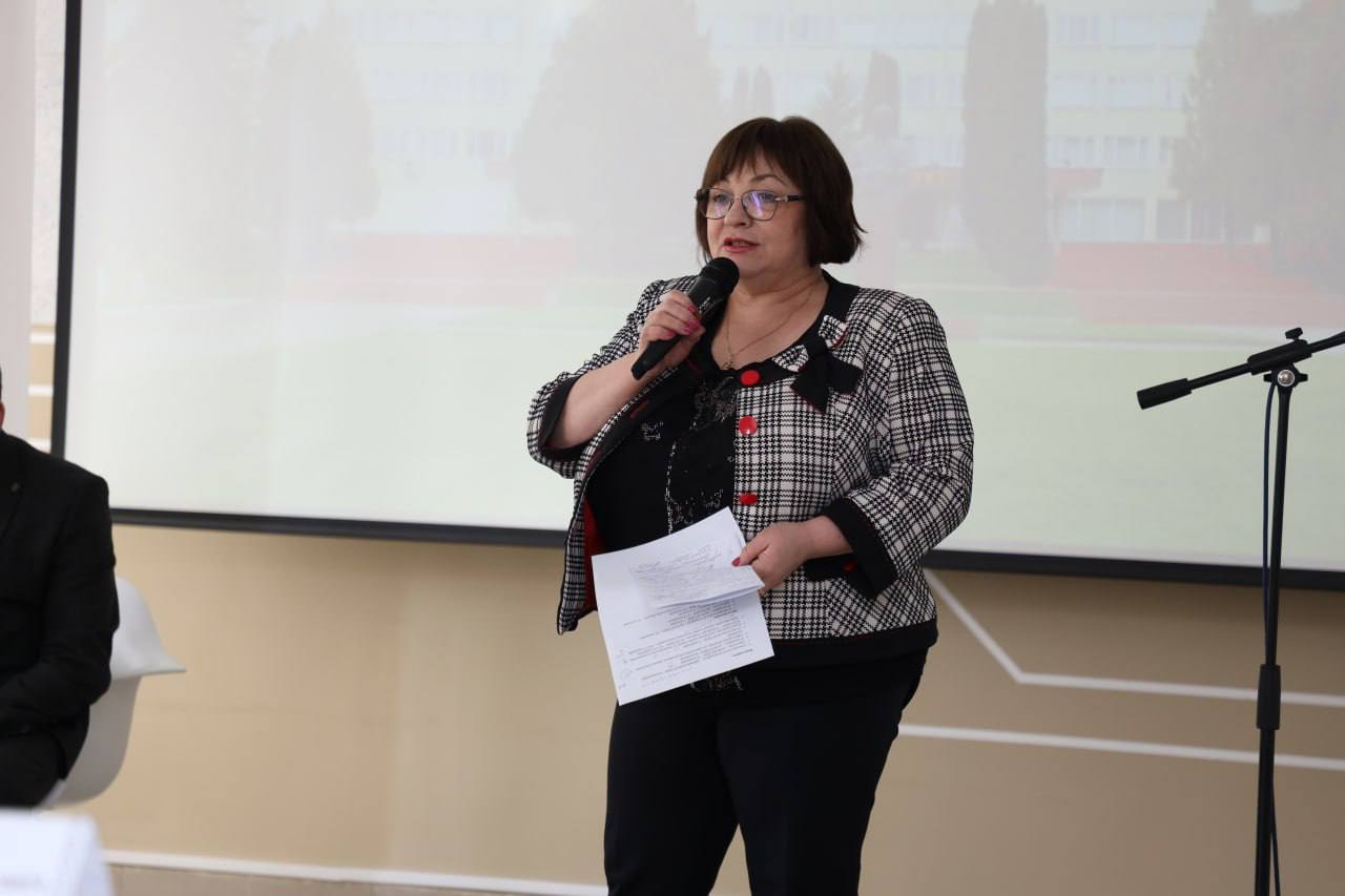 Pershyi_prorektor_profesor_Nadiia_Drobyk_vystupaie